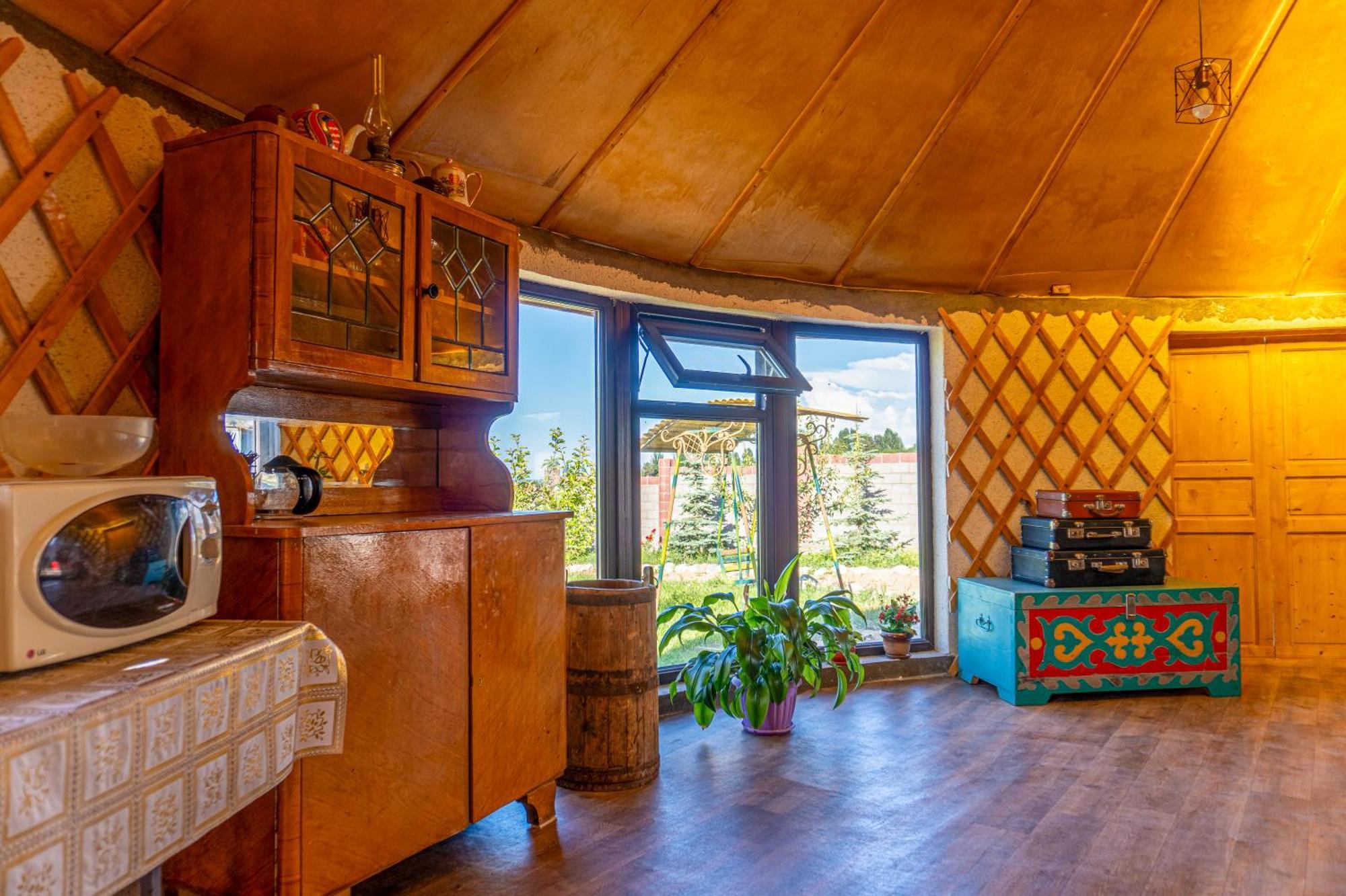 Bokonbayevo Svetlana Guest House מראה חיצוני תמונה